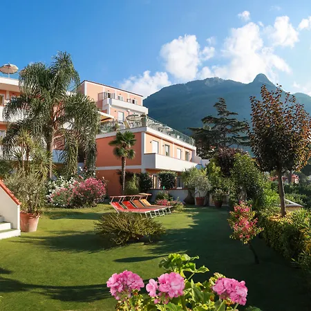 Отель Terme La Pergola